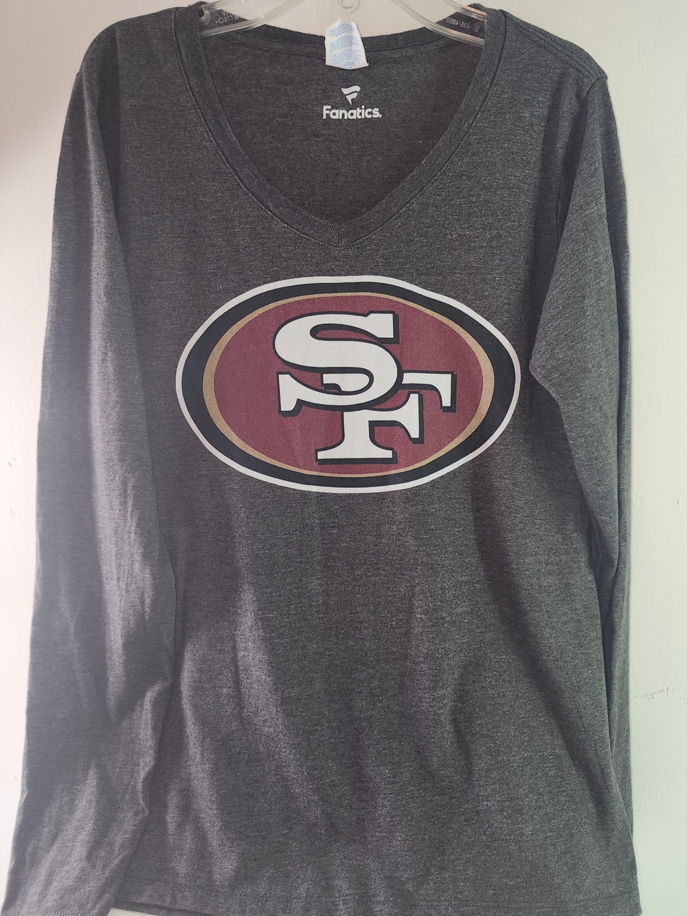 Fanatics Men’s Charcoal San Francisco 49ers V-Neck Long Sleeve Shirt
